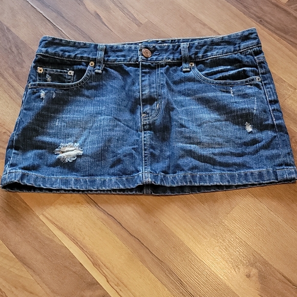 American Eagle Outfitters Dresses & Skirts - AMERICAN EAGLE JEAN SKIRT